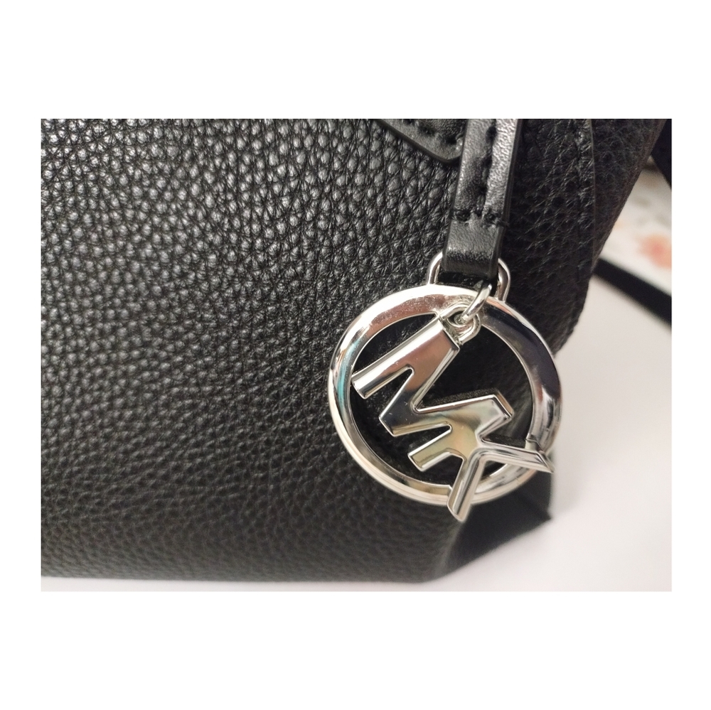 Michael kors satchel bag medium